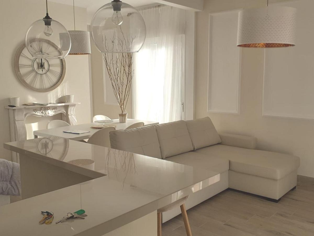 La Casa De Leon Xiii.Terraza Privada. Parejas Apartment Seville Luaran gambar
