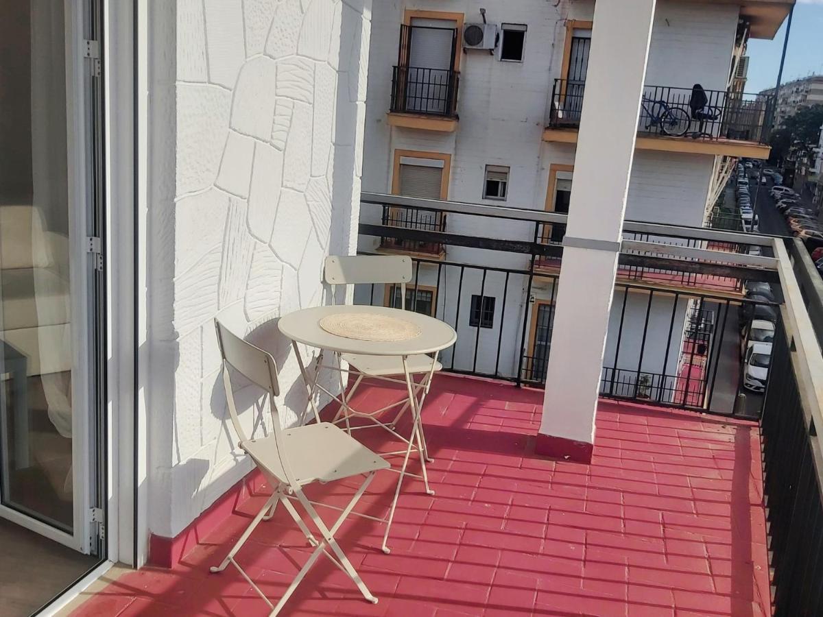 La Casa De Leon Xiii.Terraza Privada. Parejas Apartment Seville Luaran gambar
