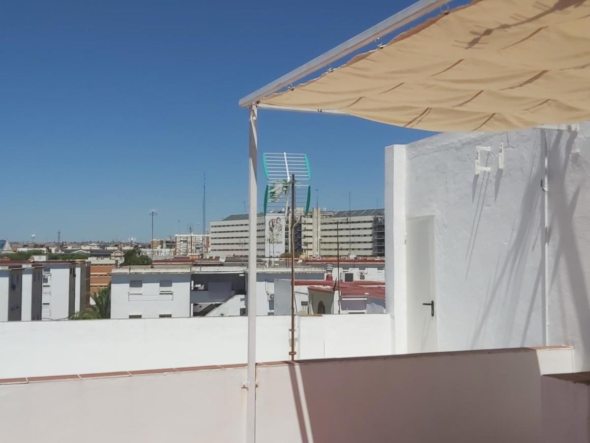 La Casa De Leon Xiii.Terraza Privada. Parejas Apartment Seville Luaran gambar