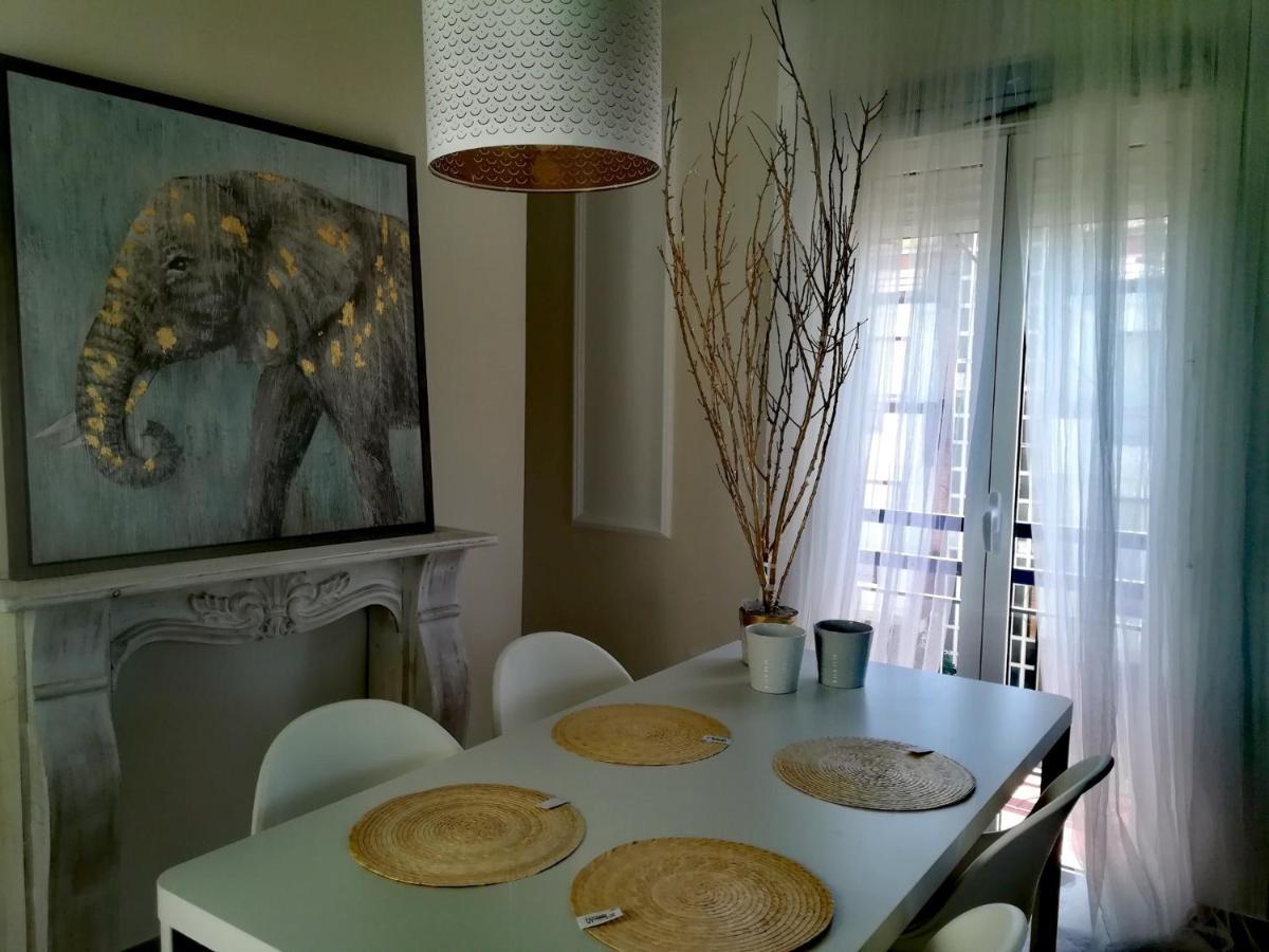 La Casa De Leon Xiii.Terraza Privada. Parejas Apartment Seville Luaran gambar